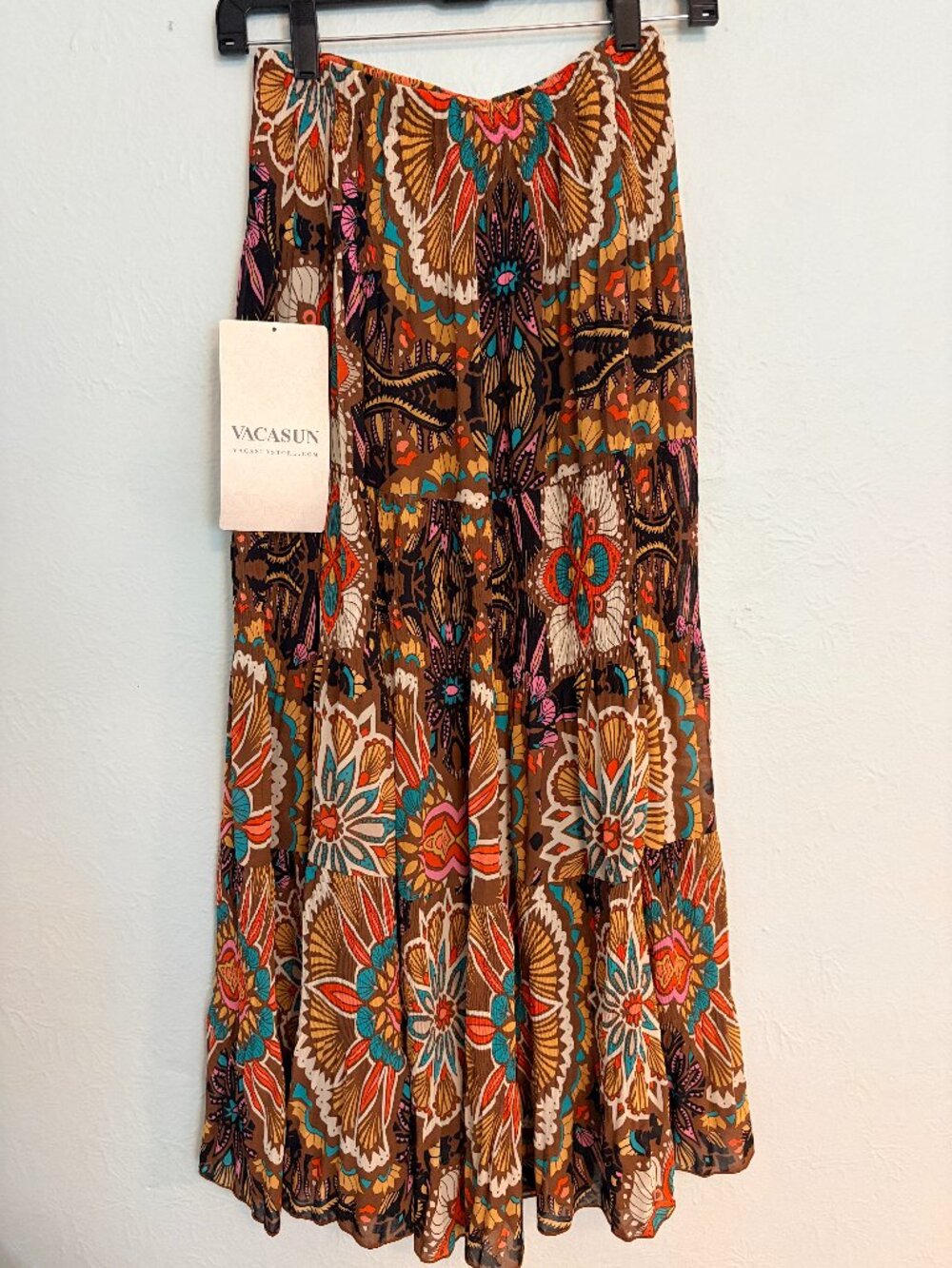 Vacasun Boho Maxi Skirt Size M Brown Floral Tiered Festival Holiday Resort NWT